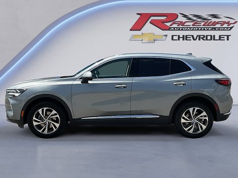 Used 2023 Buick Envision Essence image 2