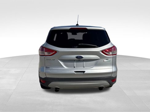 Used 2015 Ford Escape SE image 5