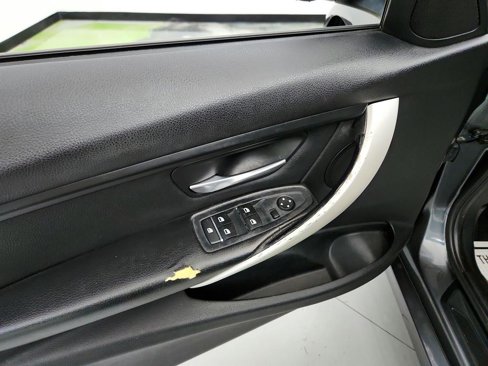 Used 2017 BMW 320i Sedan image 20
