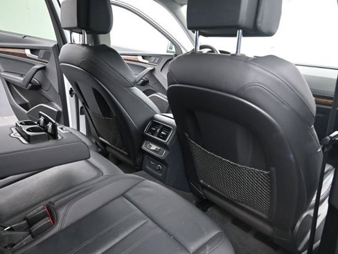 Used 2019 Audi Q5 2.0T Premium Plus w/ Premium Plus Package image 20