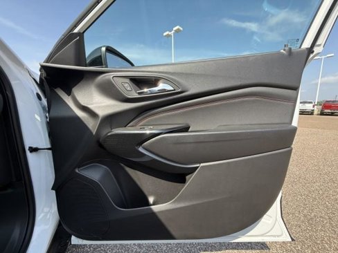 New 2025 Chevrolet Trax RS image 25