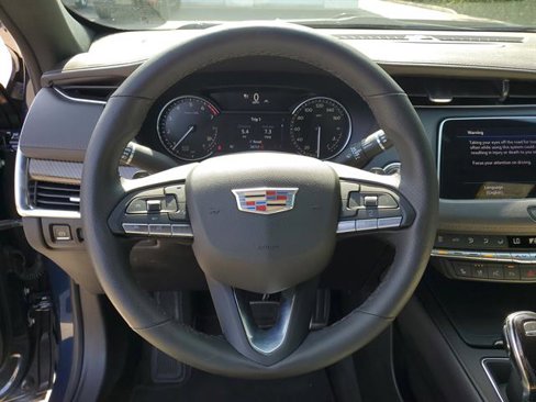 Certified 2022 Cadillac XT4 Sport w/ Comfort Package image 45