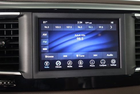 Used 2018 Chrysler Pacifica Touring Plus image 34