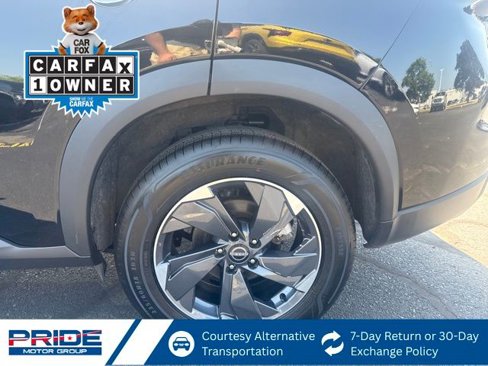 Used 2024 Nissan Rogue SV image 12
