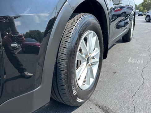 Used 2019 Kia Sorento LX image 12