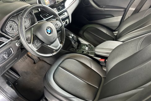 Used 2018 BMW X1 xDrive28i image 11