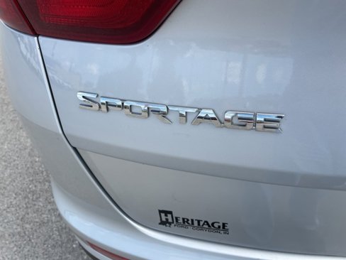 Used 2019 Kia Sportage LX image 10