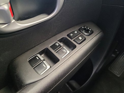 Used 2018 Kia Soul + image 27