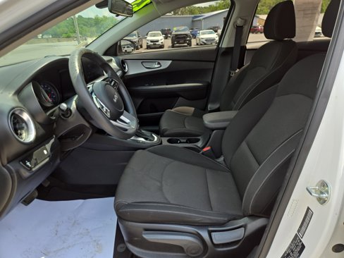Used 2023 Kia Forte LXS image 11