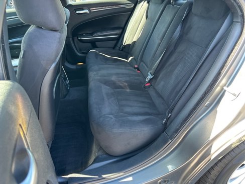 Used 2011 Chrysler 300 Touring image 12