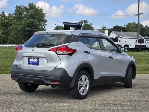 Used 2019 Nissan Kicks S image 11