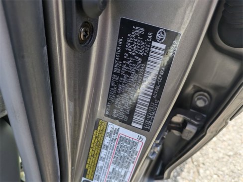 Used 2004 Toyota Camry LE image 28