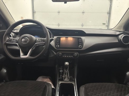 Used 2021 Nissan Kicks SV image 13