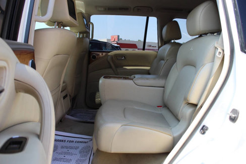 Used 2011 INFINITI QX56 4WD w/ Theater Pkg image 18
