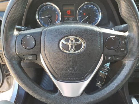 Used 2019 Toyota Corolla LE image 25