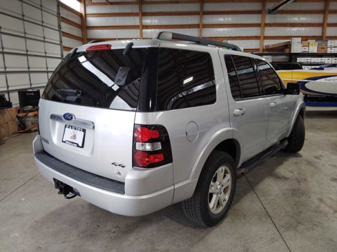Used 2010 Ford Explorer XLT image 5