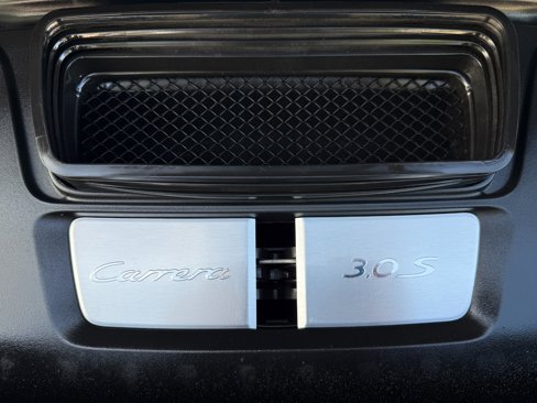Used 2017 Porsche 911 Carrera 4S image 34