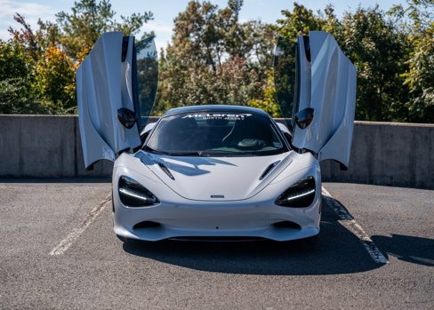 Used 2024 McLaren 750S Spider image 4