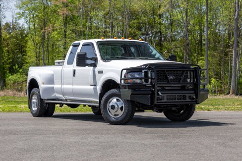 Used 2000 Ford F350 Lariat image 1