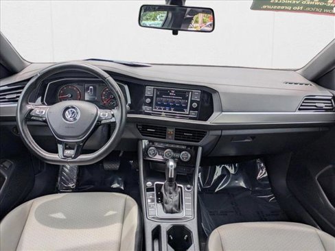 Used 2020 Volkswagen Jetta R-Line image 19