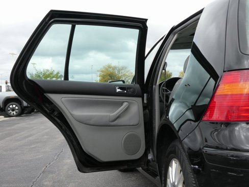 Used 2006 Volkswagen Golf GLS image 35
