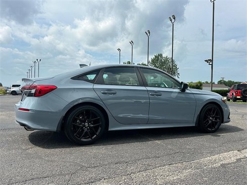 Used 2023 Honda Civic Sport image 9