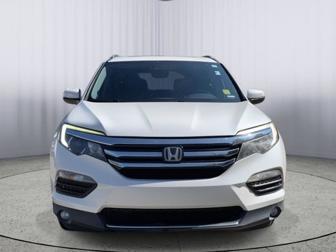 Used 2016 Honda Pilot Elite image 2