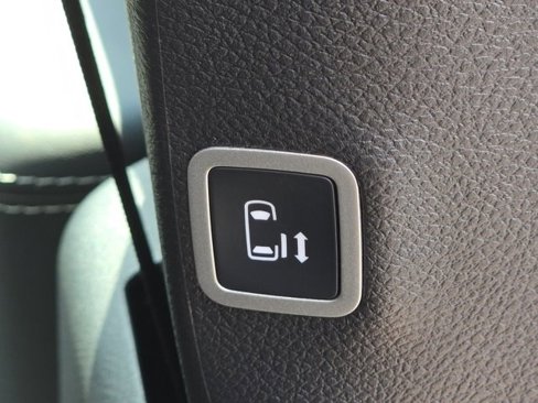 New 2026 Chrysler Pacifica Select image 16