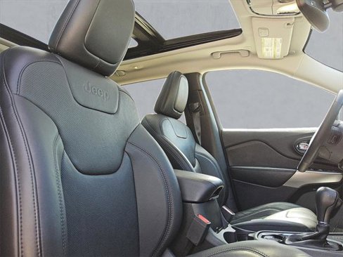 Certified 2021 Jeep Cherokee Limited w/ Elite Package image 30