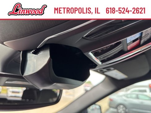 Used 2024 Jeep Grand Cherokee Laredo X image 37