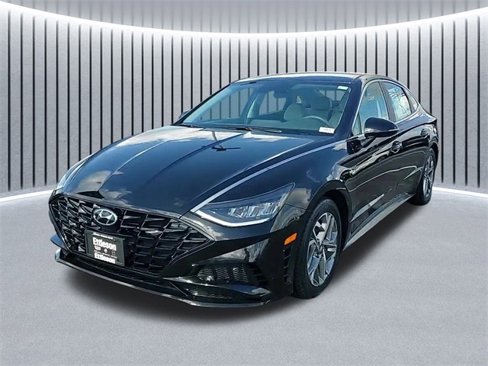 Used 2022 Hyundai Sonata SEL w/ Preferred Accessory Package image 9