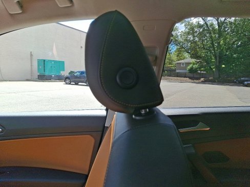 Used 2019 Volkswagen Tiguan SE w/ Panoramic Sunroof Package image 17