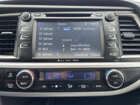 Used 2016 Toyota Highlander XLE image 6