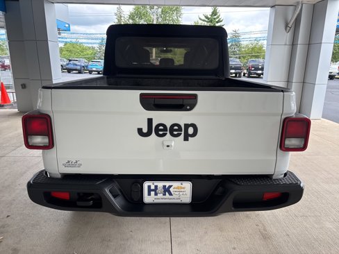 Used 2020 Jeep Gladiator Sport w/ Quick Order Package 24S image 26