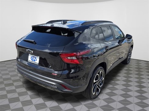 New 2025 Chevrolet Trax RS image 8