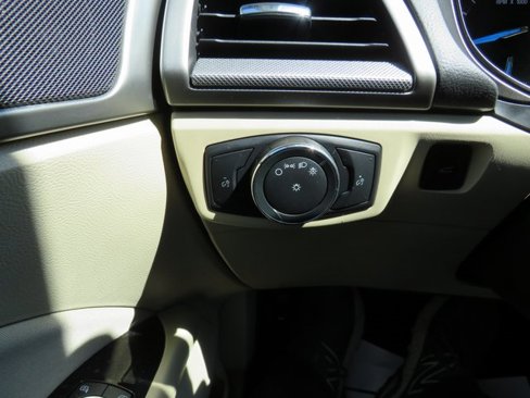 Used 2014 Ford Fusion SE image 20
