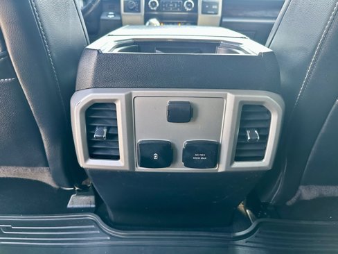 Used 2019 Ford F150 Lariat image 26