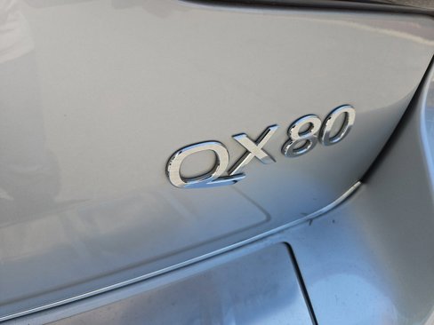 Used 2019 INFINITI QX80 Luxe image 10