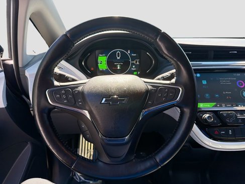 Used 2020 Chevrolet Bolt LT image 11