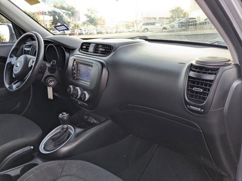 Used 2018 Kia Soul image 27