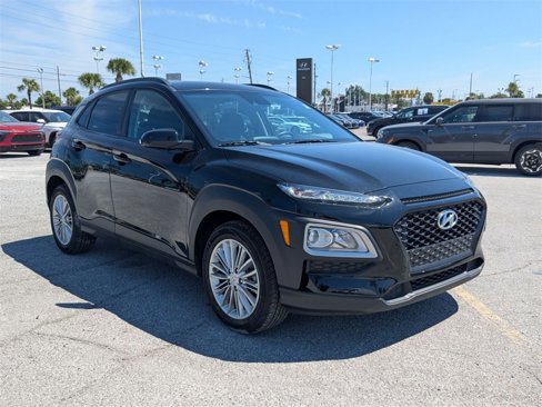 Certified 2021 Hyundai Kona SEL w/ Cargo Package image 3