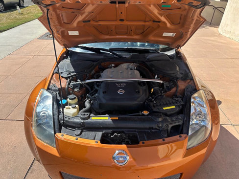 Used 2005 Nissan 350Z Touring image 14