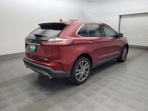 Used 2019 Ford Edge Titanium image 9