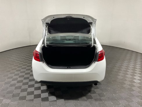 Used 2017 Toyota Corolla L image 12