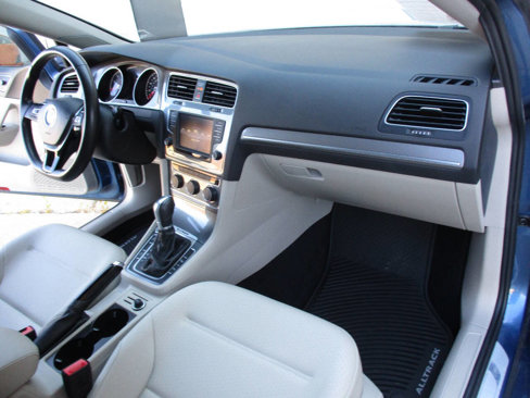 Used 2017 Volkswagen Golf Alltrack SE image 59