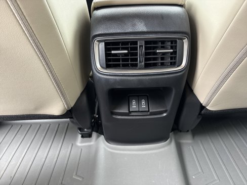 Used 2018 Honda CR-V Touring image 40