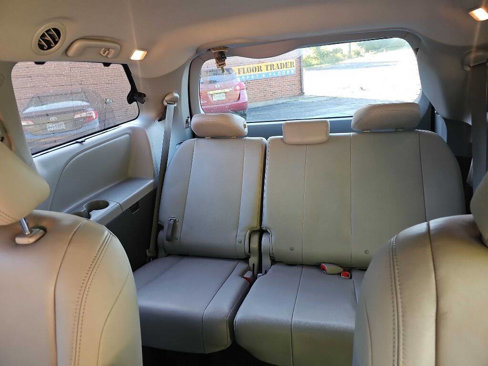 Used 2016 Toyota Sienna XLE Premium image 21