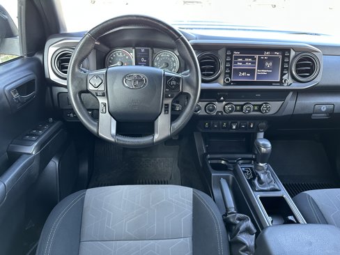 Used 2020 Toyota Tacoma TRD Off-Road image 36