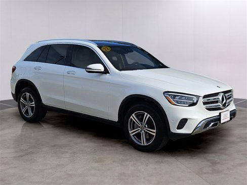 Used 2022 Mercedes-Benz GLC 300 4MATIC image 3