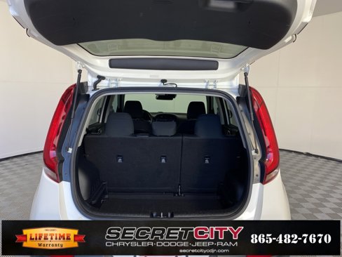 Used 2022 Kia Soul LX w/ Technology Package image 27